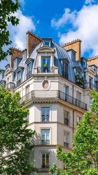 Paříž, typická Pařížská fasáda Rue du 4 Septembre, elegantní oblast, panoramatický - Fotografie, Obrázek