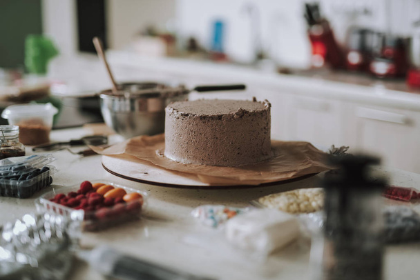 No people image of the beautiful cake on baking paper - Φωτογραφία, εικόνα