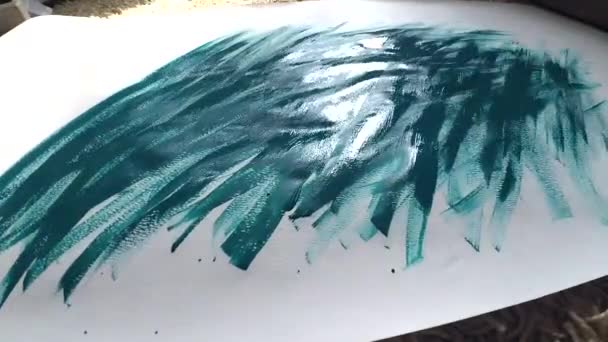 Schilderij drush schildert gouache abstracte patroon close-up. Blauw en oranje - Video