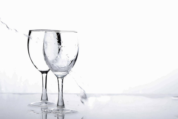 water in wine glass , Water splash - Фото, зображення