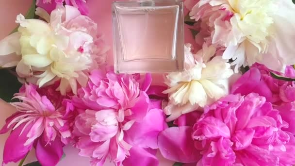 bottle of perfume flower peony slow motion - Footage, Video