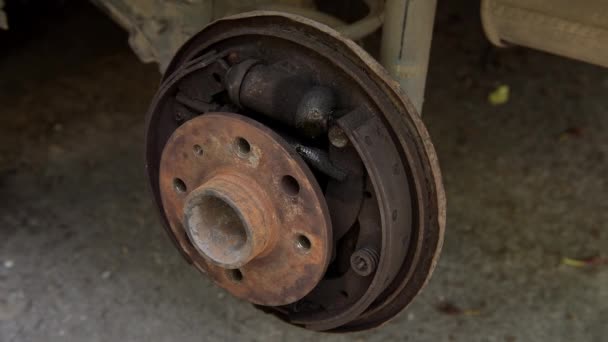 Rear brake shoes servicing and replacement. - Footage, Video