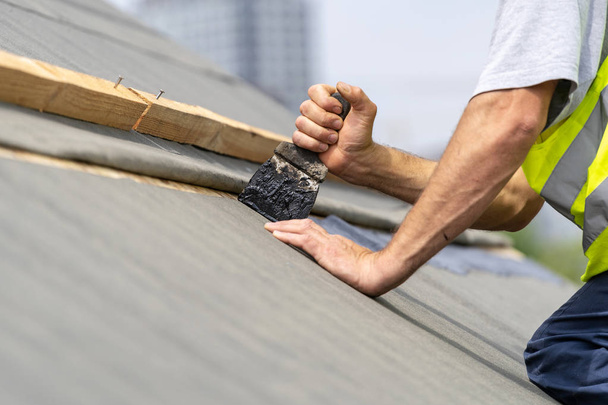 Ahşap çerçeve h yeni ahşap çatı bina inşaat süreci - Fotoğraf, Görsel