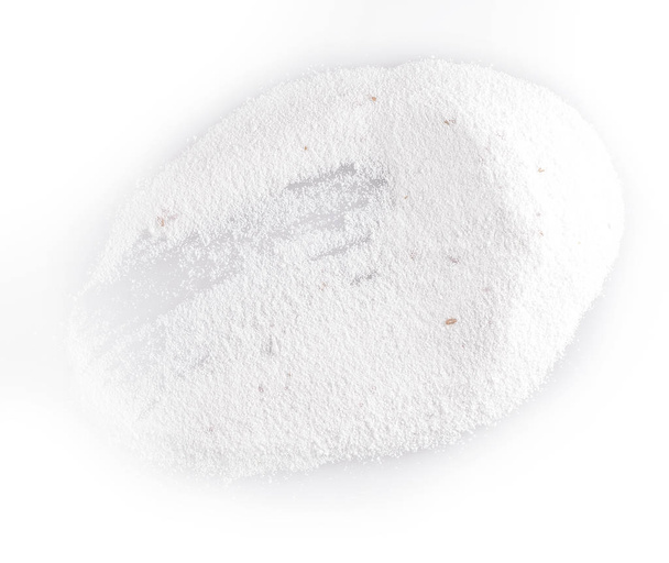 Купа прального порошку ізольована на білому тлі
 - Фото, зображення