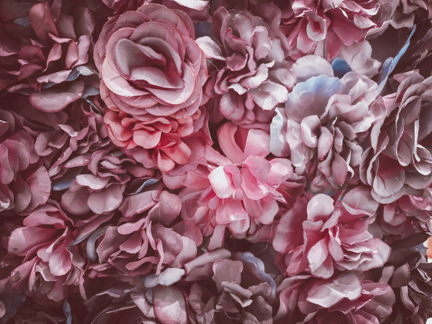 beautiful artificial flowers background, vintage style;  - Foto, Bild