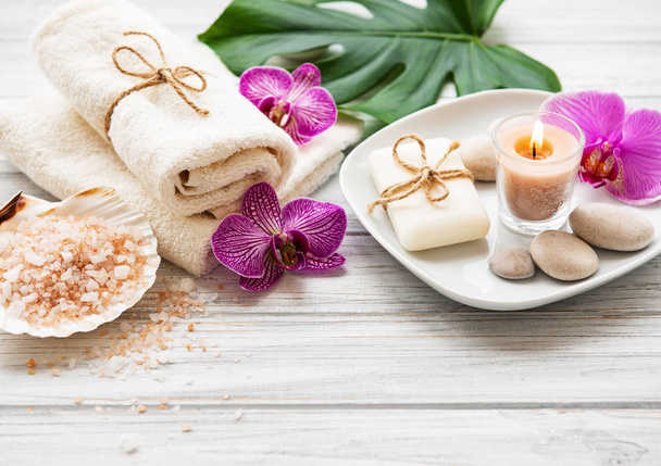 Natural spa ingredients with orchid flowers - Φωτογραφία, εικόνα