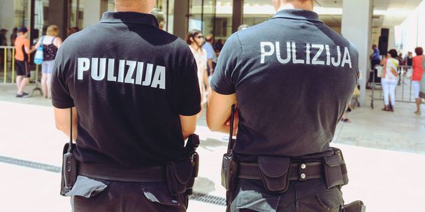 Máltai rendőrtisztek - Fotó, kép