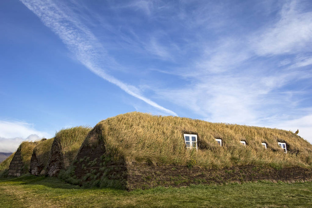 Pohled na starou a tradiční vesnici na Islandu - Fotografie, Obrázek