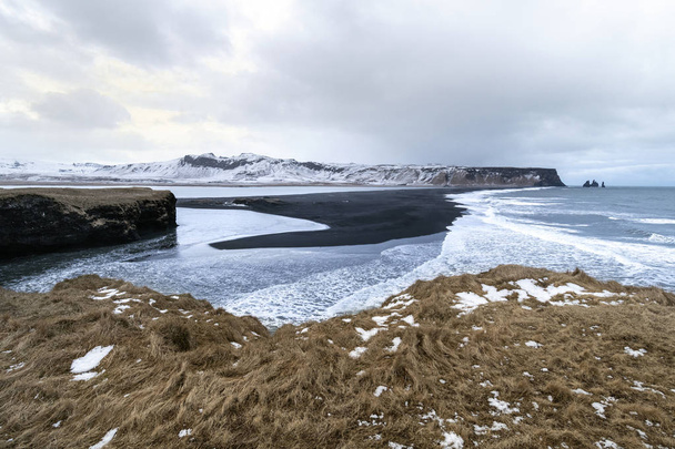 Güney İzlanda'da Reynisfjara plajı - Fotoğraf, Görsel