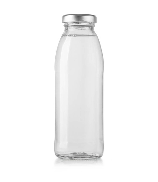 Стеклянная бутылка воды изолированы на белый
  - Фото, изображение