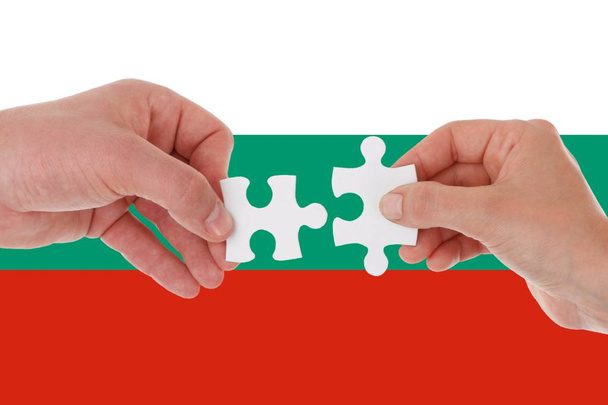 Vlajka Bulgariai, intergrace multikulturní skupiny mladých lidí - Fotografie, Obrázek