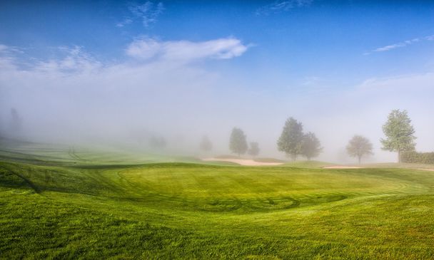 Golf course on the hills - Foto, Bild