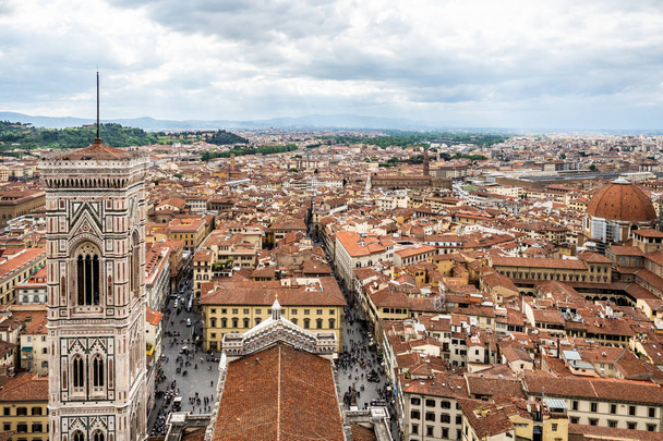 Panoramic view of city of florence -Firenze- in tuscany region,  - Foto, imagen