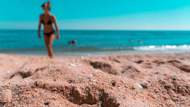Chica en la playa bulgary
 - Foto, Imagen