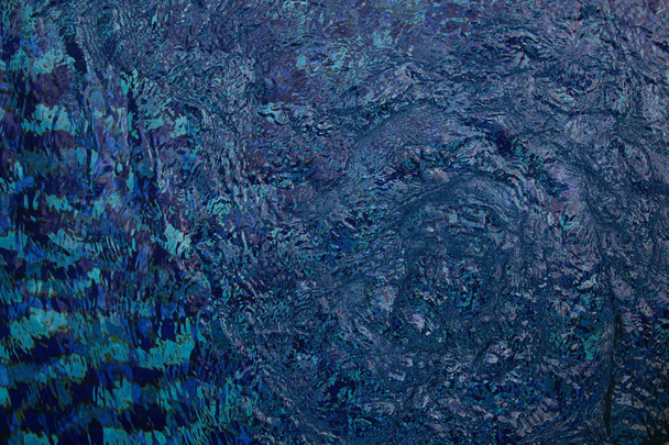 niebieska powierzchnia wody tło - Zdjęcie, obraz