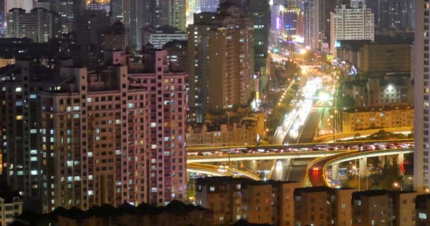 4k timelapse busy urban traffic on overpass at night, urban morden building, Qing
 - Кадры, видео