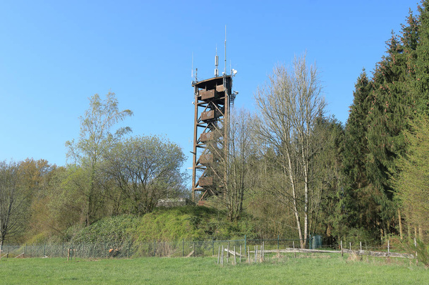 Torre de Raiffeisen em Westerwald, torre de vigia, torre móvel
 - Foto, Imagem