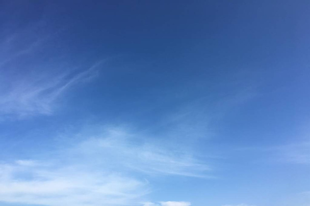 nuvens, céu fundo azul. céu azul nuvem
. - Foto, Imagem