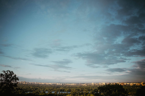 Panoraama kaupungin Kiova / Ukraina korkeudelta
 - Valokuva, kuva
