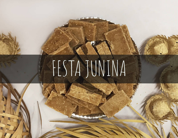 Design de festa convite cartão com texto escrito "festa junina
" - Foto, Imagem