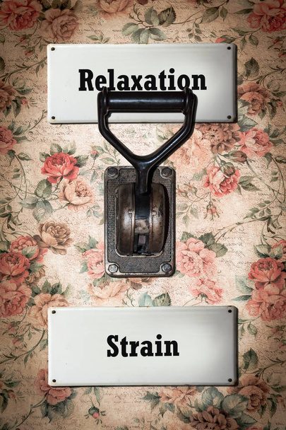Straatnaambord tot ontspanning versus stam - Foto, afbeelding