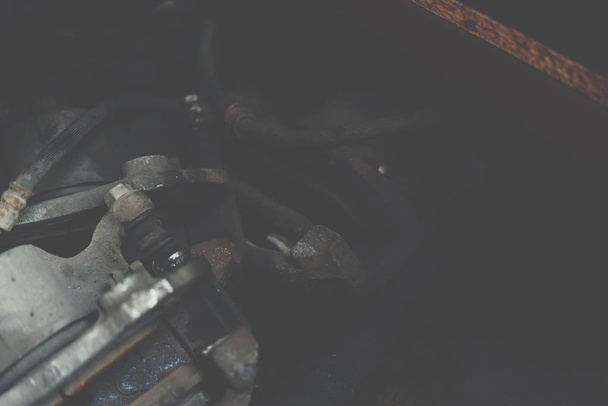 Tárcsafék és azbeszt fékbetétek gépkocsi garázs - Fotó, kép
