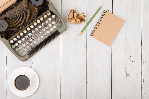 writer's workplace - wooden desk with typewriter   - 写真・画像