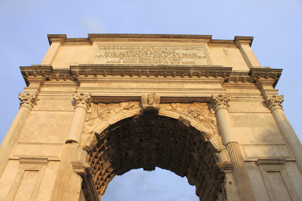 Αψίδα του Τίτου στη Ρώμη - Φωτογραφία, εικόνα