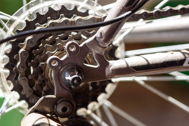 Bir bisiklet arka dişli COG sistemi closeup - Fotoğraf, Görsel