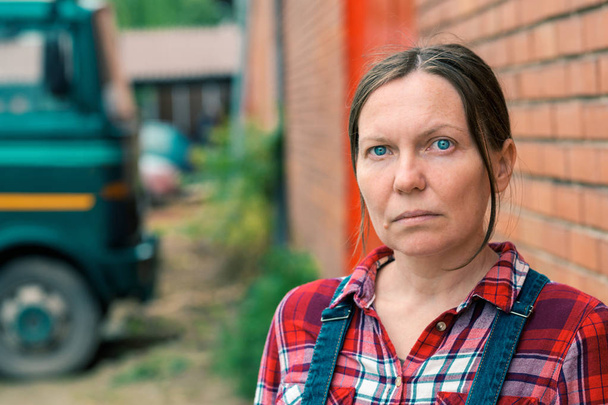 Portrait of female farmer on farm - Fotografie, Obrázek