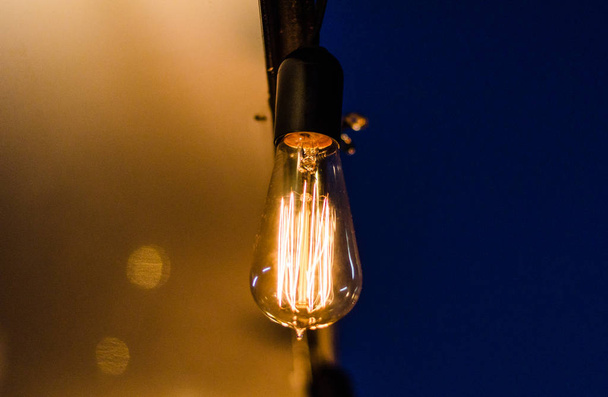 Starožitně předsazené žárovky na pouličním trhu - Fotografie, Obrázek