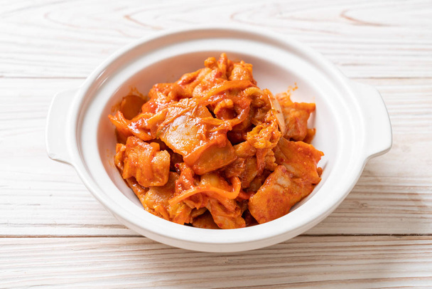 stir-fried pork with kimchi - Фото, изображение