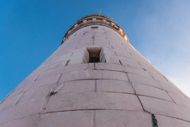 Πύργος παρατήρησης στη μεγάλη κουκουβάγια mount στην Πολωνία - Φωτογραφία, εικόνα