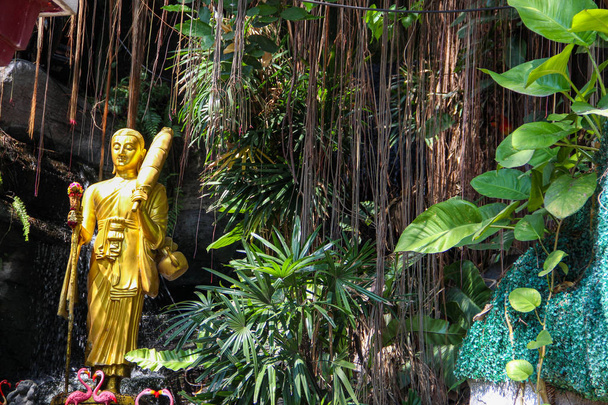 Buddhist temple in Bangkok, Thailand - Fotó, kép