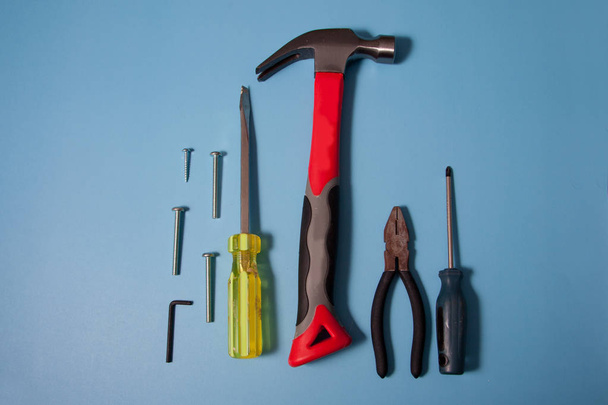 Útiles herramientas para el hogar
 - Foto, Imagen