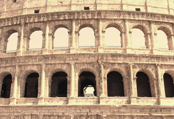 Coliseo en Roma - Primer plano del Anfiteatro Flavio, Italia, Europa
. - Foto, imagen