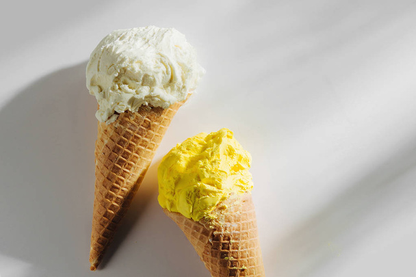 Ice cream cones on white background. Summer concept. - Foto, Bild