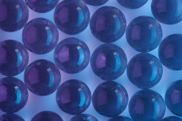 Bolas de cristal coloridas azuis
 - Foto, Imagem