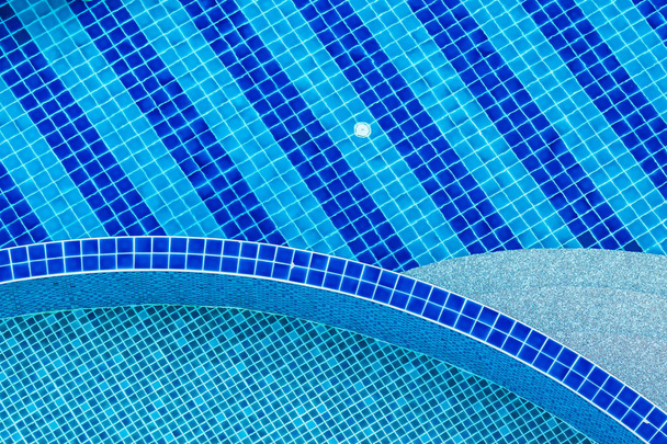 Hermosa piscina de lujo al aire libre en hotel
 - Foto, Imagen