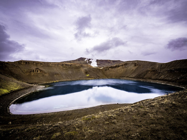 Vue panoramique du cratère volcanique de Krafla dans le nord de l'Islande
 - Photo, image