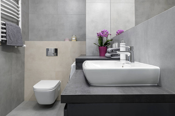 cuarto de baño moderno diseño interior  - Foto, imagen