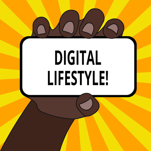 Słowo pisanie tekstu Digital Lifestyle. Koncepcja biznesowa do pracy w Internecie świat możliwości zbliżenie smartphone urządzenie utrzymywane w ręku z pustym ekranie i przestrzeni tekstowej. - Zdjęcie, obraz