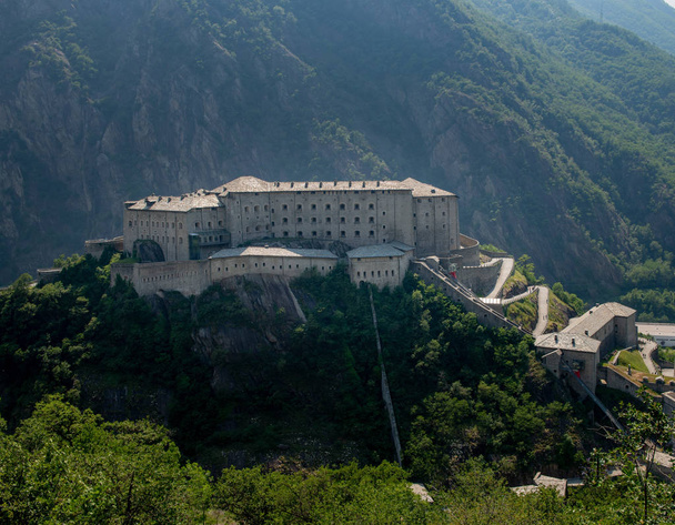 форт на крепости
 - Фото, изображение