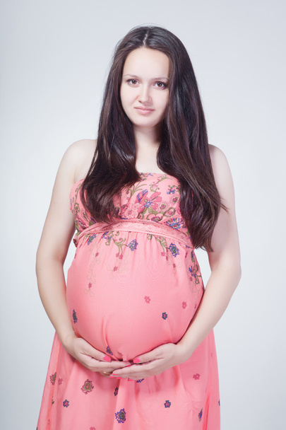 Portrait of beautiful young pregnant woman - Fotó, kép