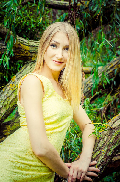 Beautiful sexy blonde outdoors portrait - Foto, Imagen