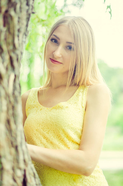 Beautiful sexy blonde outdoors portrait - Fotoğraf, Görsel