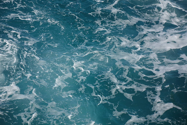 Рош Ха-Нітра. Ізраїль. Морські хвилі і Біла скеля. Унікальний туристичний атракціон розташований на північному заході перетину кордону з Ліваном - Фото, зображення