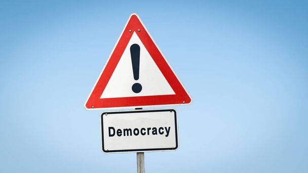 Уличный знак демократии
 - Фото, изображение