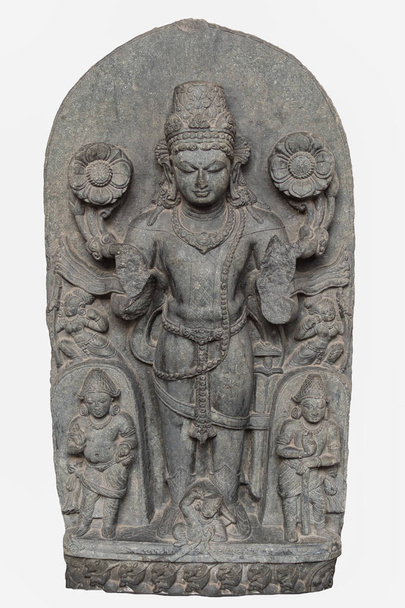 Archaeological sculpture of Surya from tenth century, Basalt, Bihar - Foto, imagen