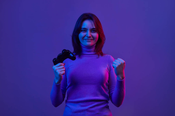 Female winner in video game - Foto, Imagem